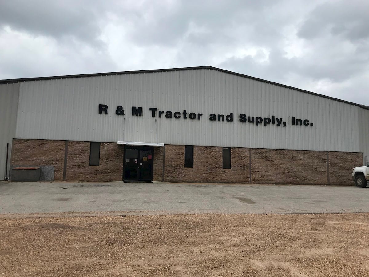 R & M Tractor and Supply